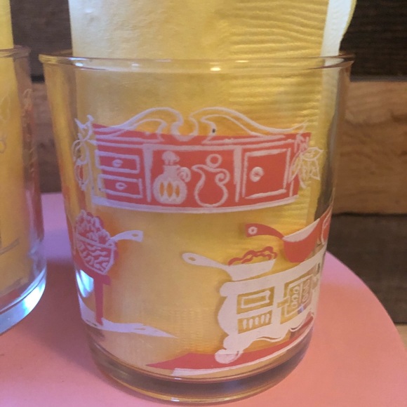 Vintage Mid Century Sour Cream Jars 16oz Pink - Picture 4 of 8